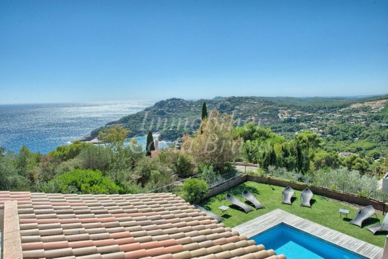 Villa méditerranéenne pleine de charme avec vue sur la mer à vendre à Begur, AiguaBlava