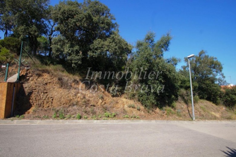 Gran parcel·la en venda en zona tranquil·la de Begur