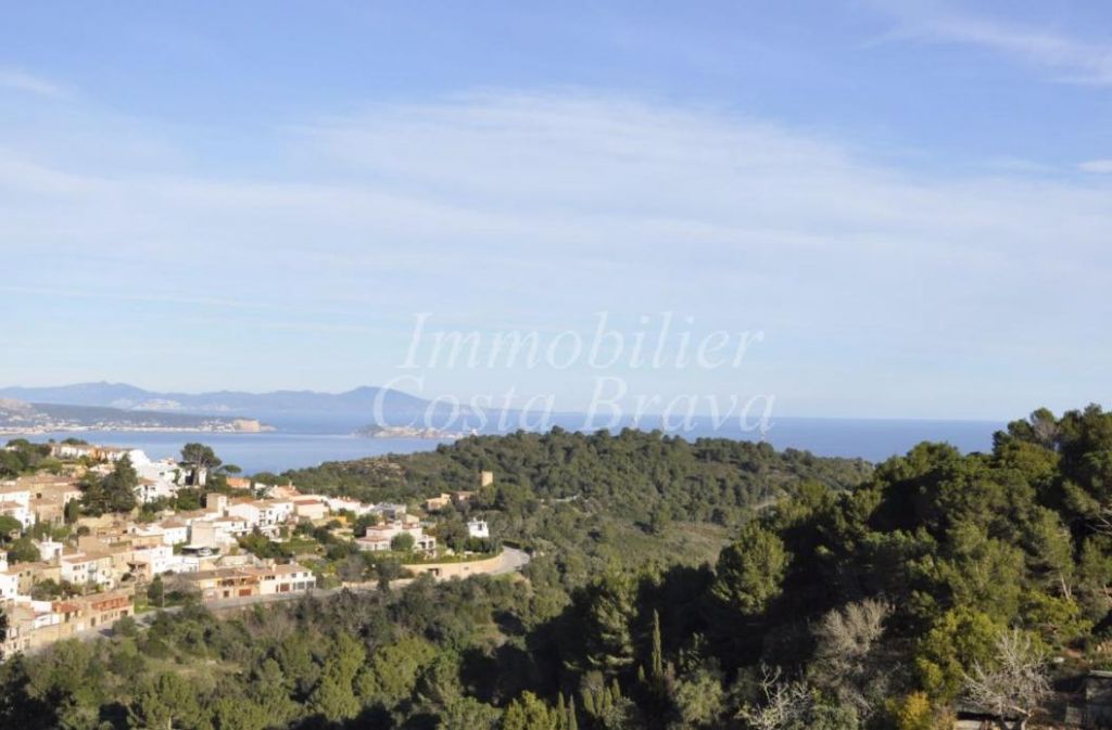 Plot for sale in Begur