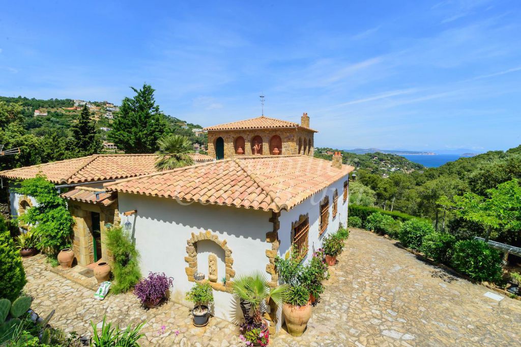 Chalet en venta en Sa Riera, Begur
