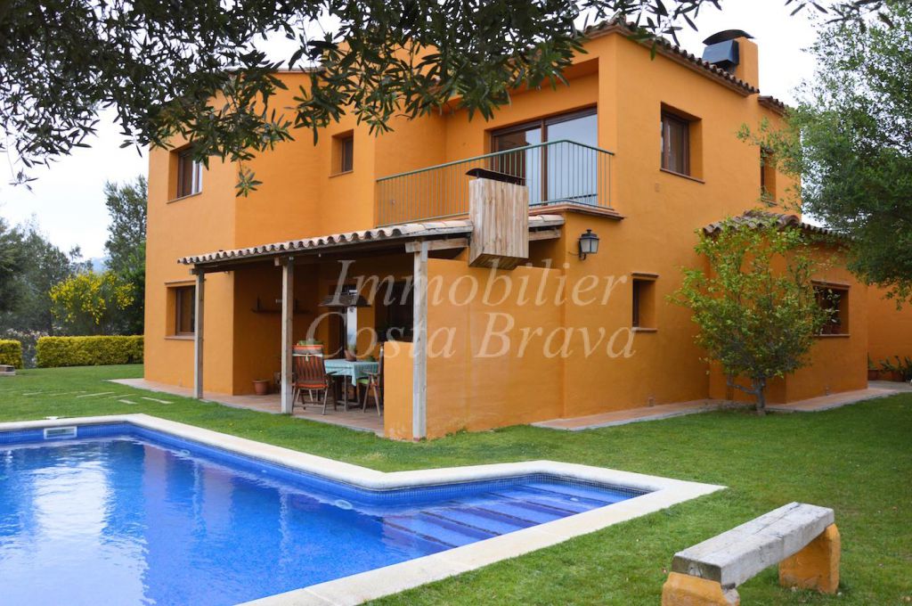 Maison à vendre à Begur