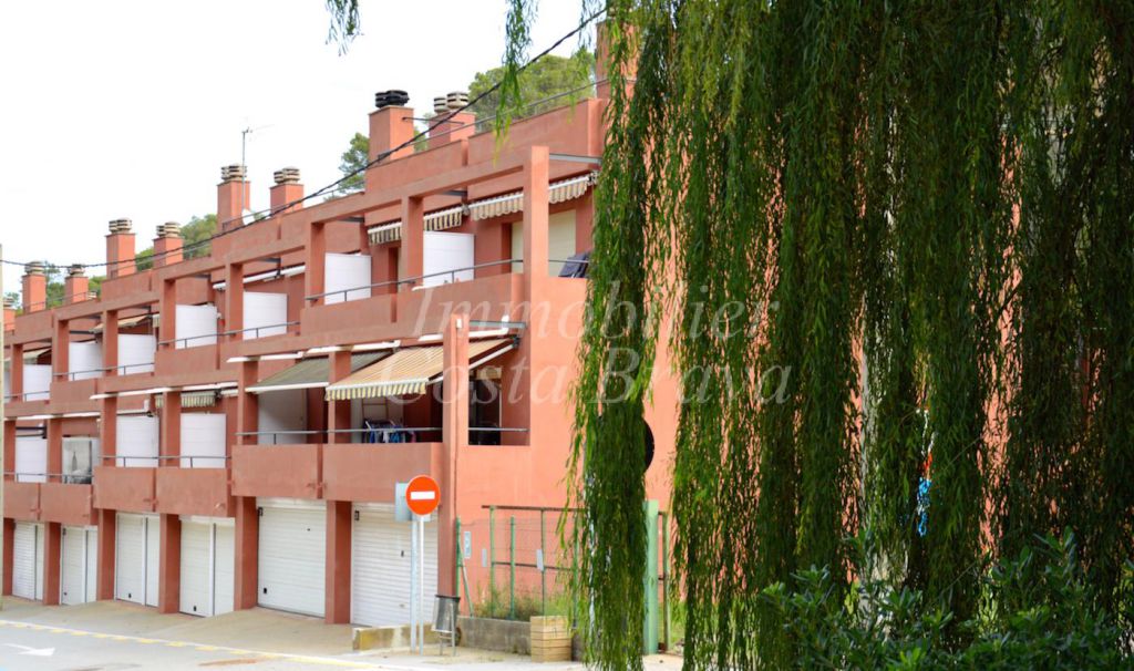 Apartamento en venta en Sa Riera, Begur