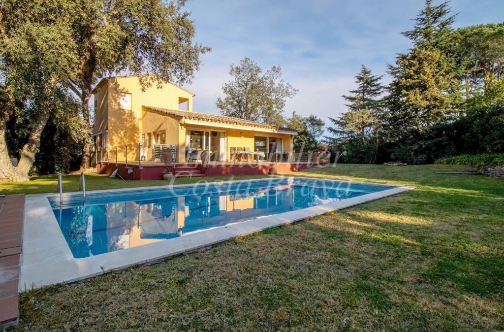 Maison à vendre à Begur