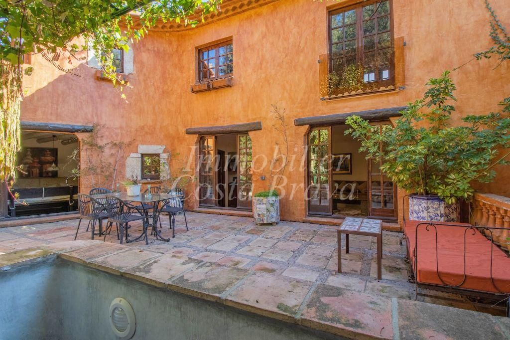 Maison à vendre à Begur