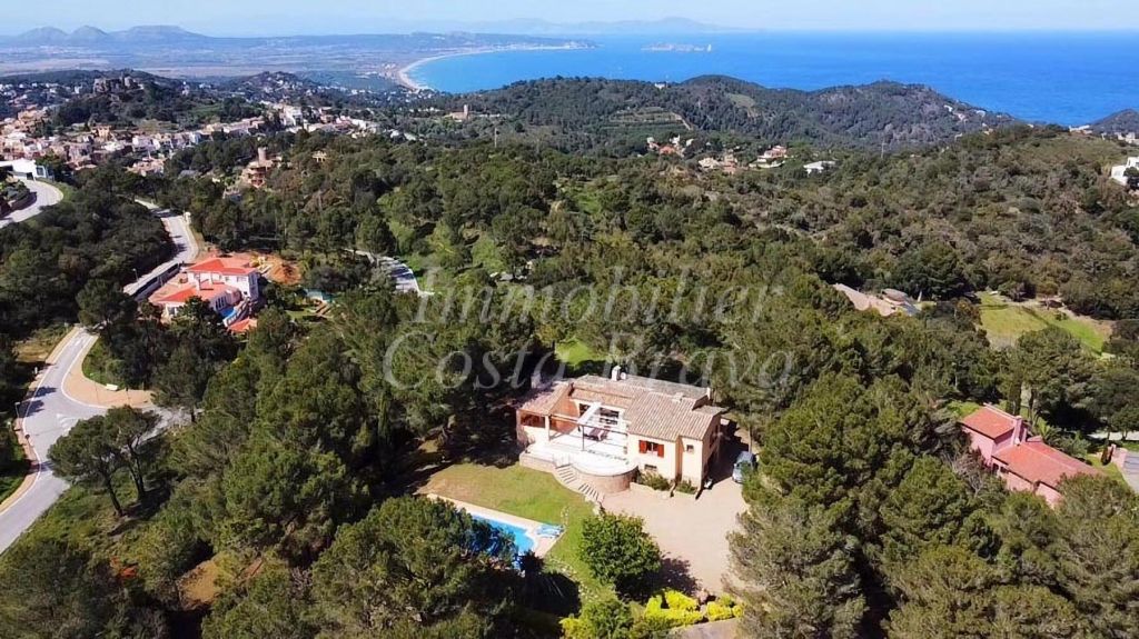 Chalet en venta en Begur