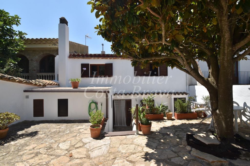 Maison à vendre à Begur