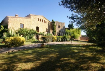 Masia en venta en La Bisbal de l'Empordà, Baix Empordà