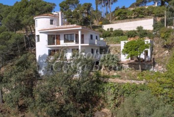 Villa for sale in Sa Tuna, Begur