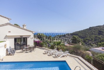 House for sale in Sa Riera, Begur